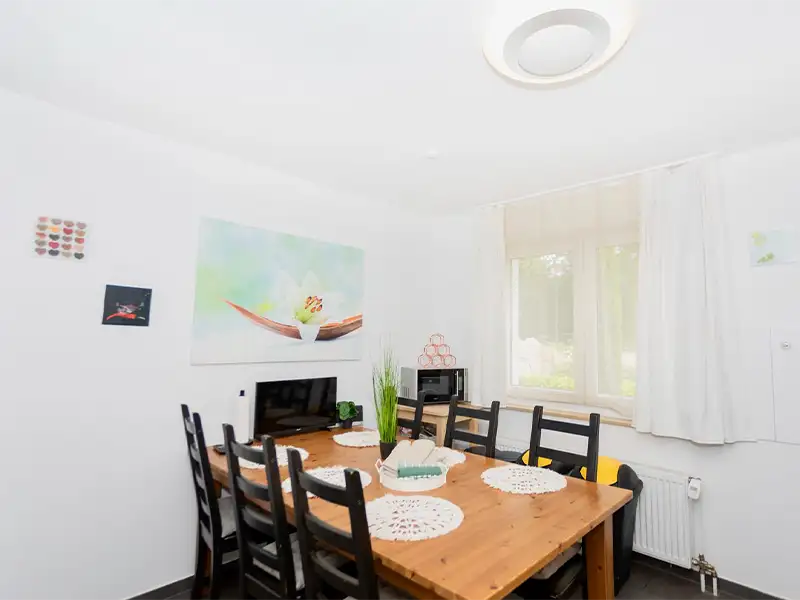 Voll ausgestattete Küche der Monteurwohnung